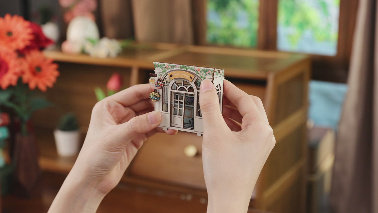 Flower Boutique | DIY Mini Book Nook